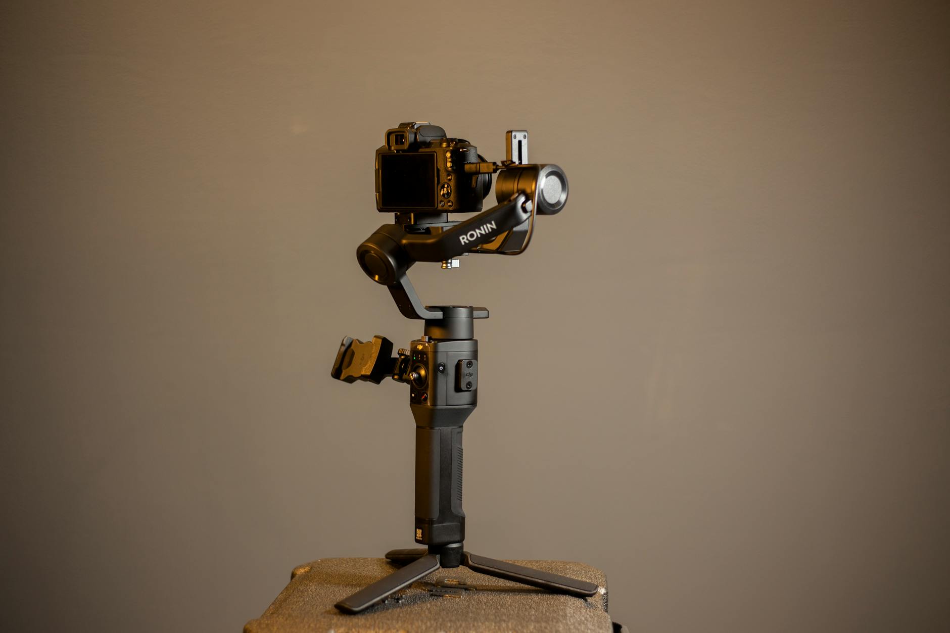 Cushioning and Stability Differences Between Road and Belt Running