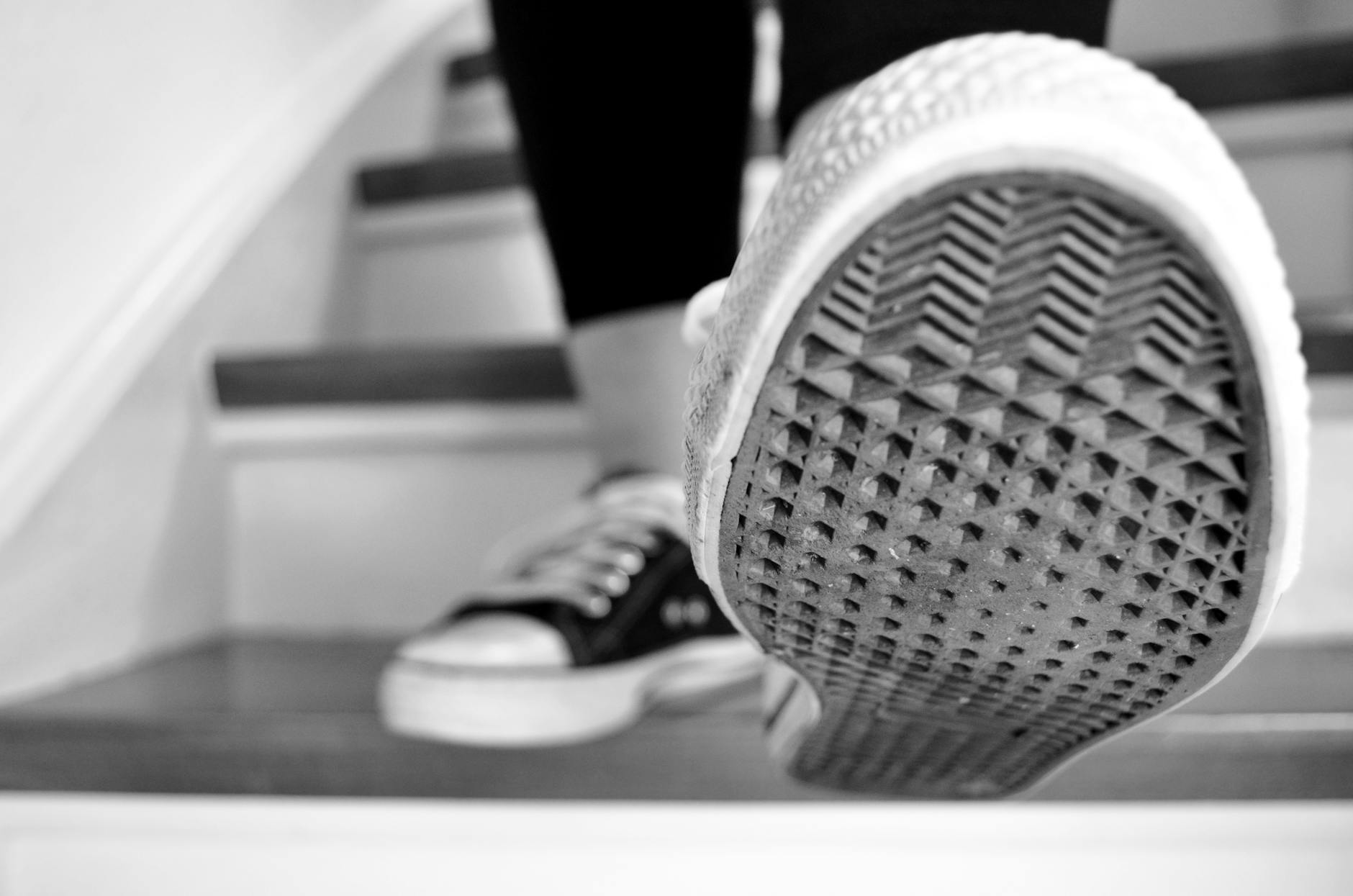 How Repetitive Motion Affects Shoe Cushioning on Treadmills