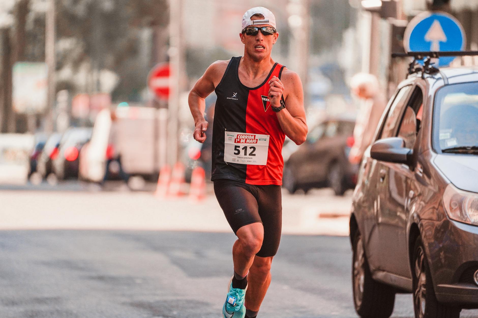 How to Improve Your Half Marathon Time Fast - Featured image
