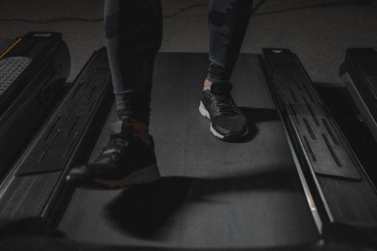 The Hidden Difference Between Treadmill and Outdoor Shoe Wear - Featured image