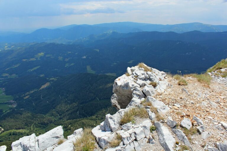 Why a Good 6-Mile Treadmill Run Should Feel Boring (and That’s a Good Thing) - Featured image