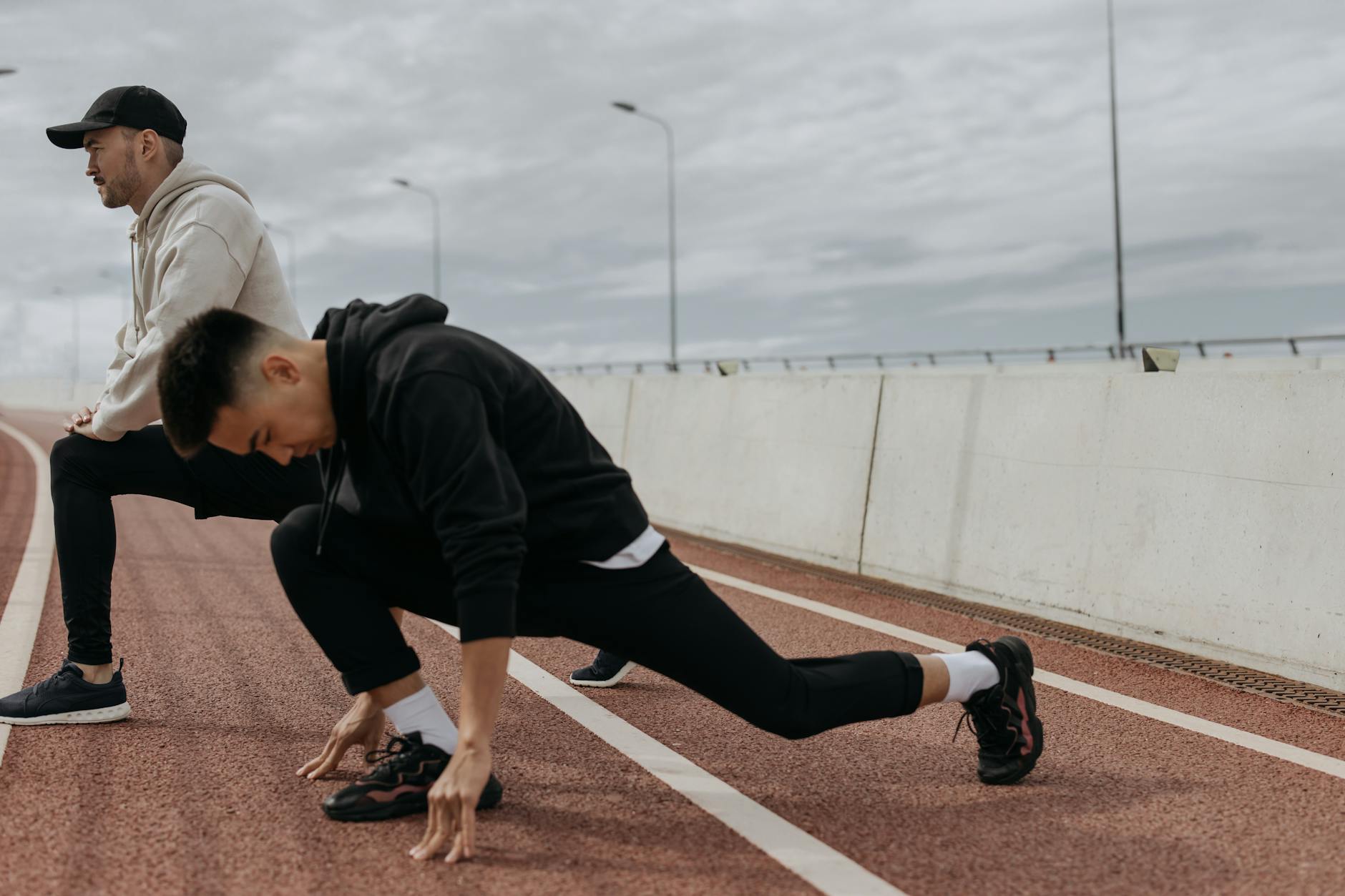 How to Train for Your First Track Workout - Featured image