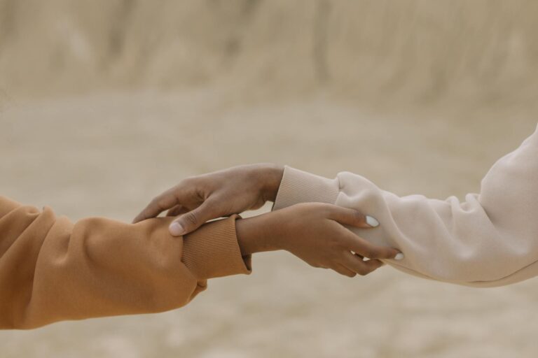 How Walking Can Help You Reach Weekly Cardio Goals - Featured image