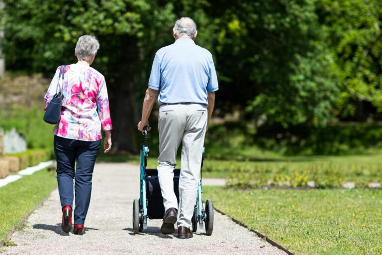 How Walking Speed Changes With Age - Featured image
