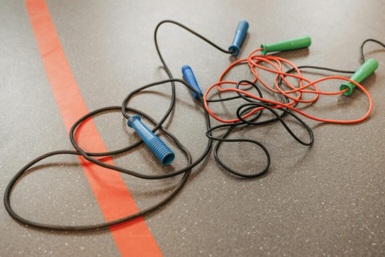 Jump Rope vs Running: Which Burns More Calories - Featured image