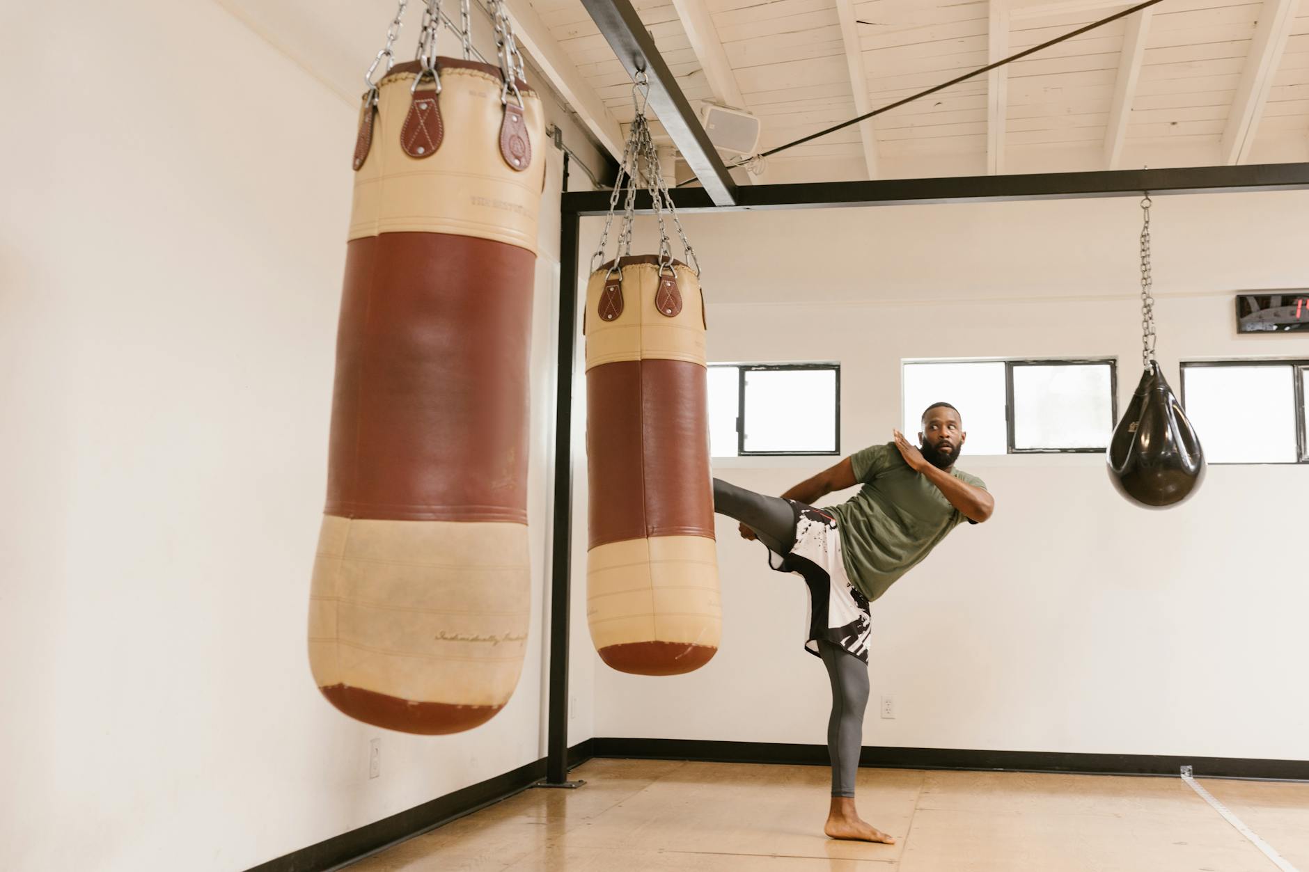 Kickboxing Injury Risks and How to Train Around Them