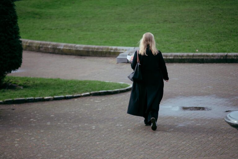 Walking Every Day vs Walking With Purpose (Intensity Minutes Explained) - Featured image