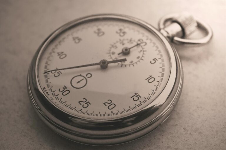 What Are Intensity Minutes (Simple Explanation Anyone Can Understand) - Featured image