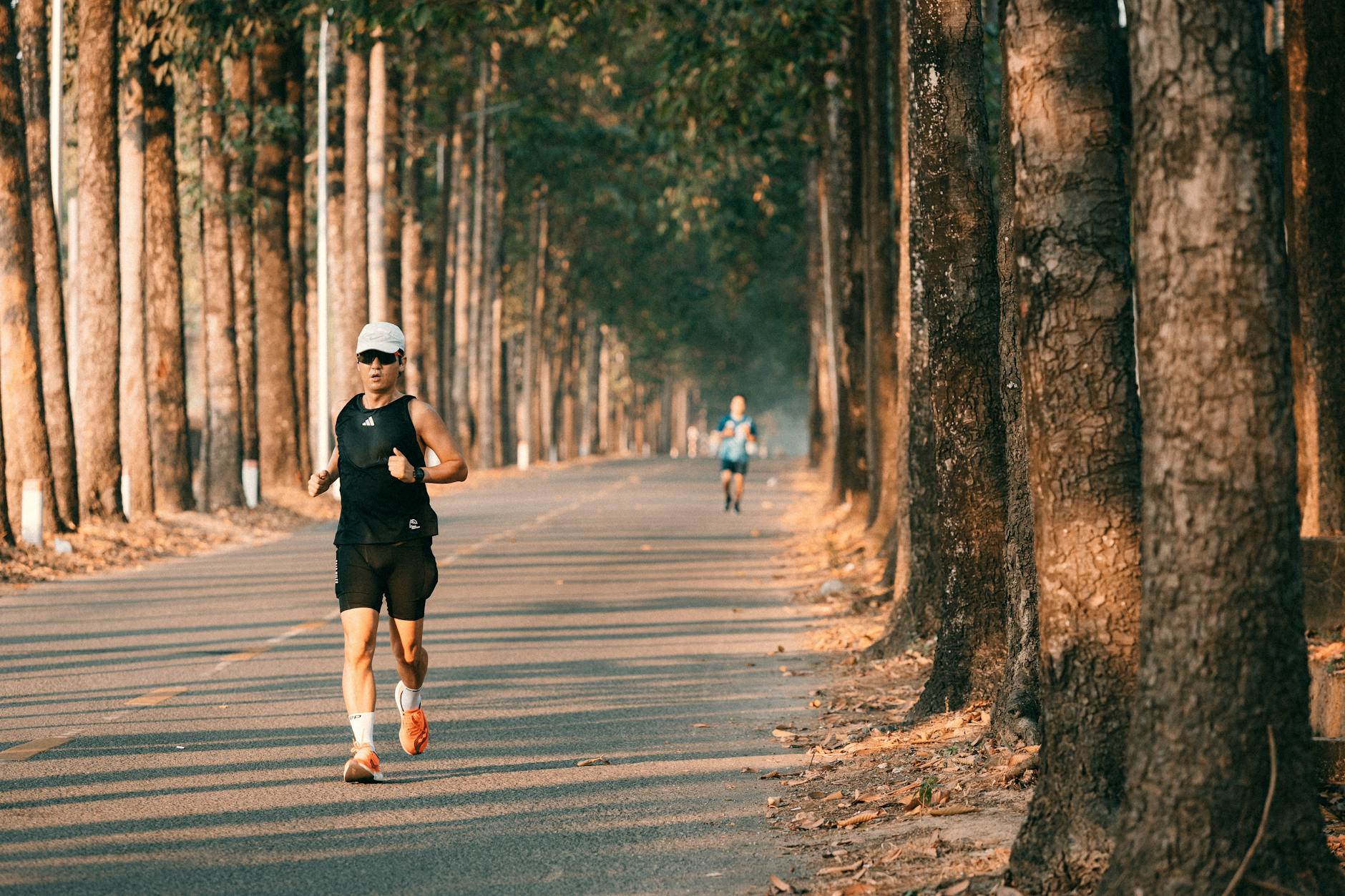 How Hybrid Training Fits Into Running Performance