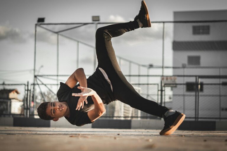 How to Fix a Lateral Hip Drop While Running - Featured image