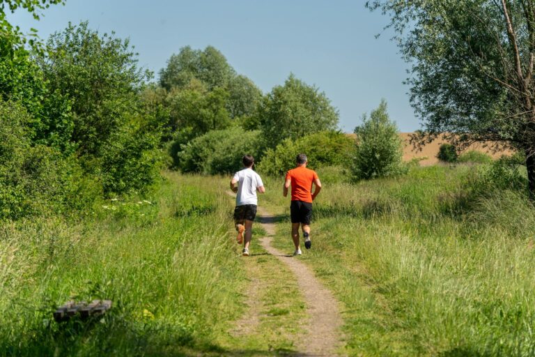 How to Run on Trails Without Twisting Your Ankle - Featured image