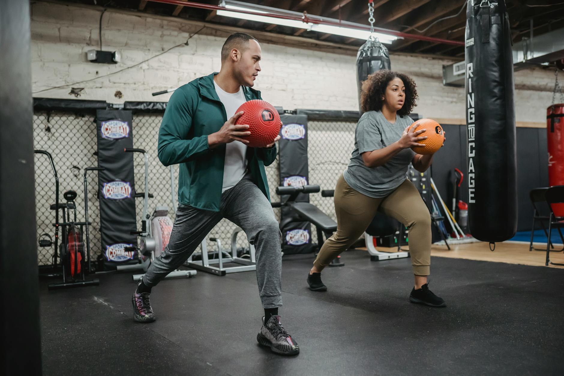Movement Economy and Fatigue Resistance Across Fitness Levels