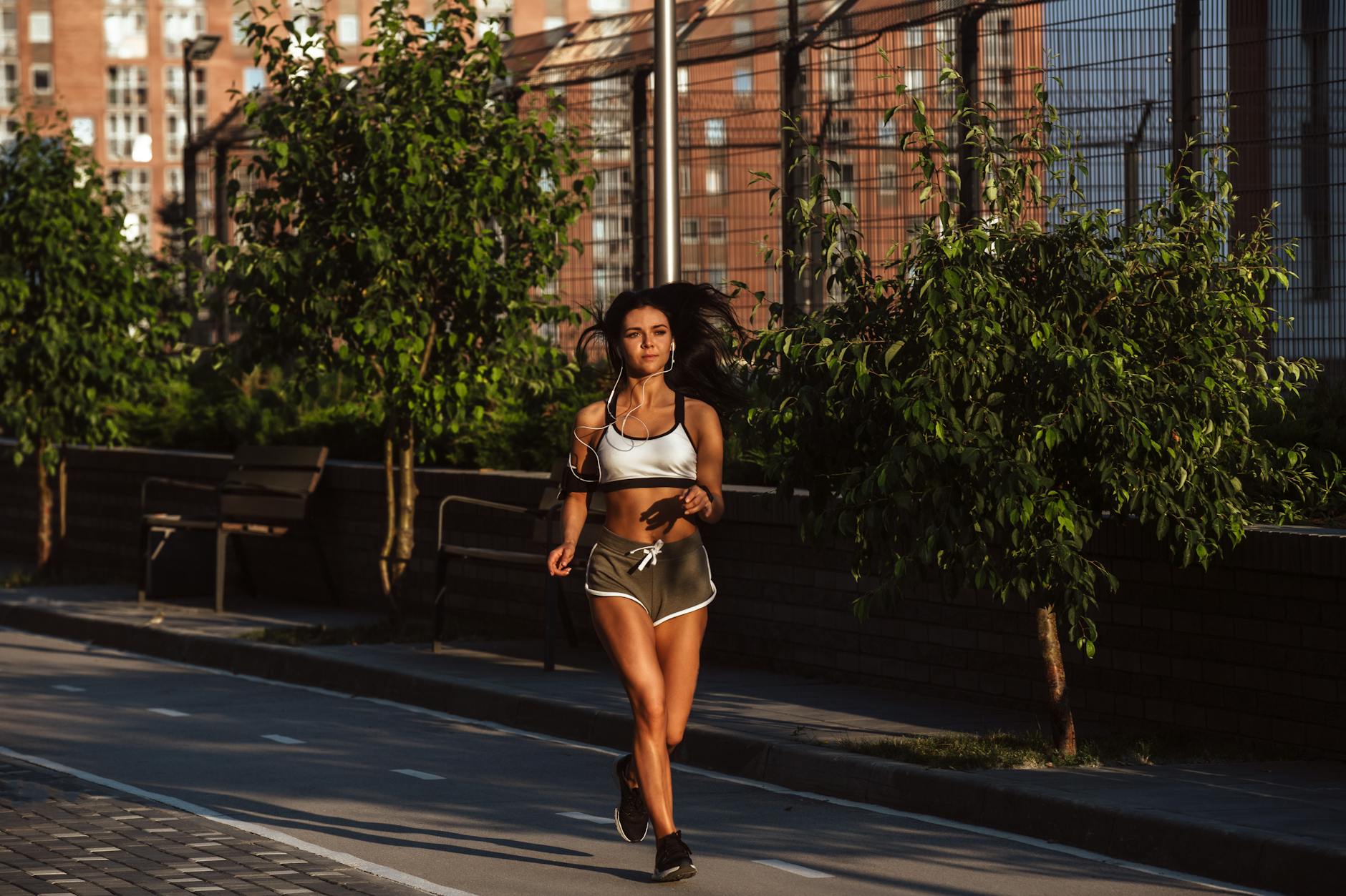The Role of Aerobic Threshold in 5-Mile Pacing