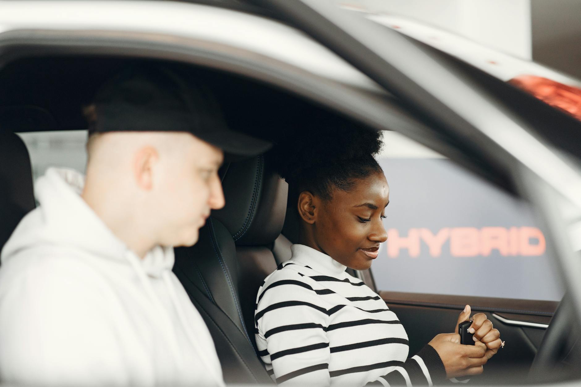 Understanding the Hybrid Training Method and Why Order Matters