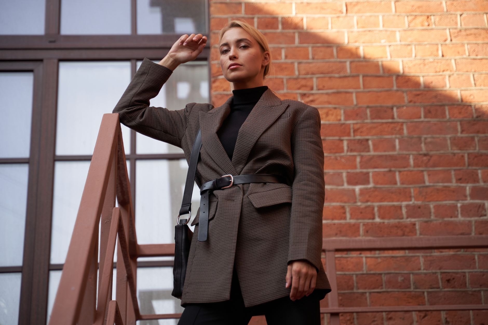 Deciding Between a Vest and a Belt - Featured image