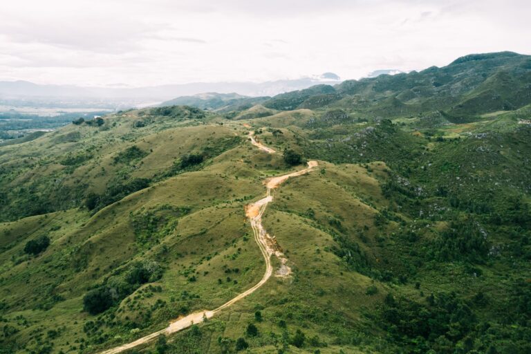 Hiking: How Trail Difficulty Drives Your Heart Rate - Featured image