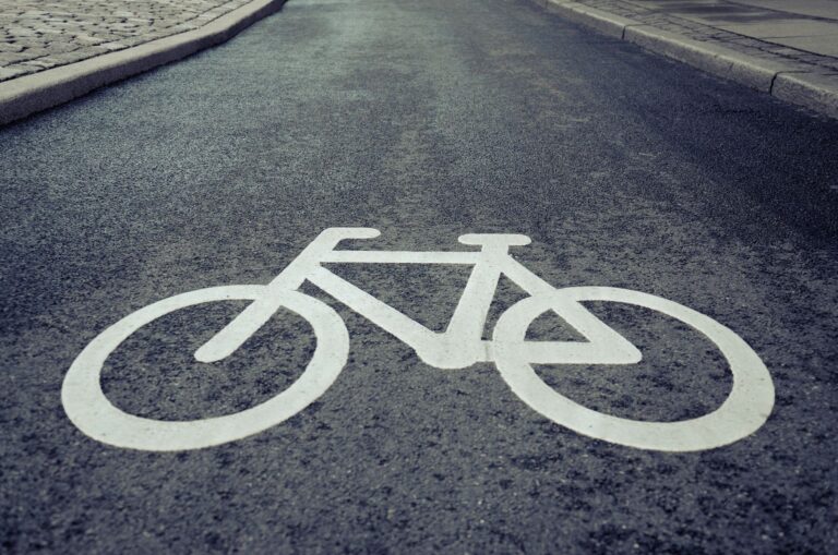 How a Bike Commute Can Quietly Add Intensity Minutes - Featured image