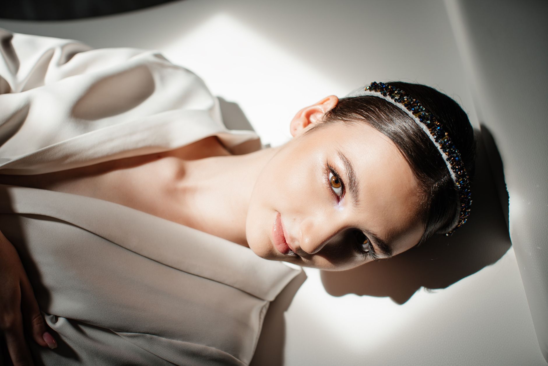 How Do Modern Headbands Keep Sweat From Dripping Into Your Eyes?
