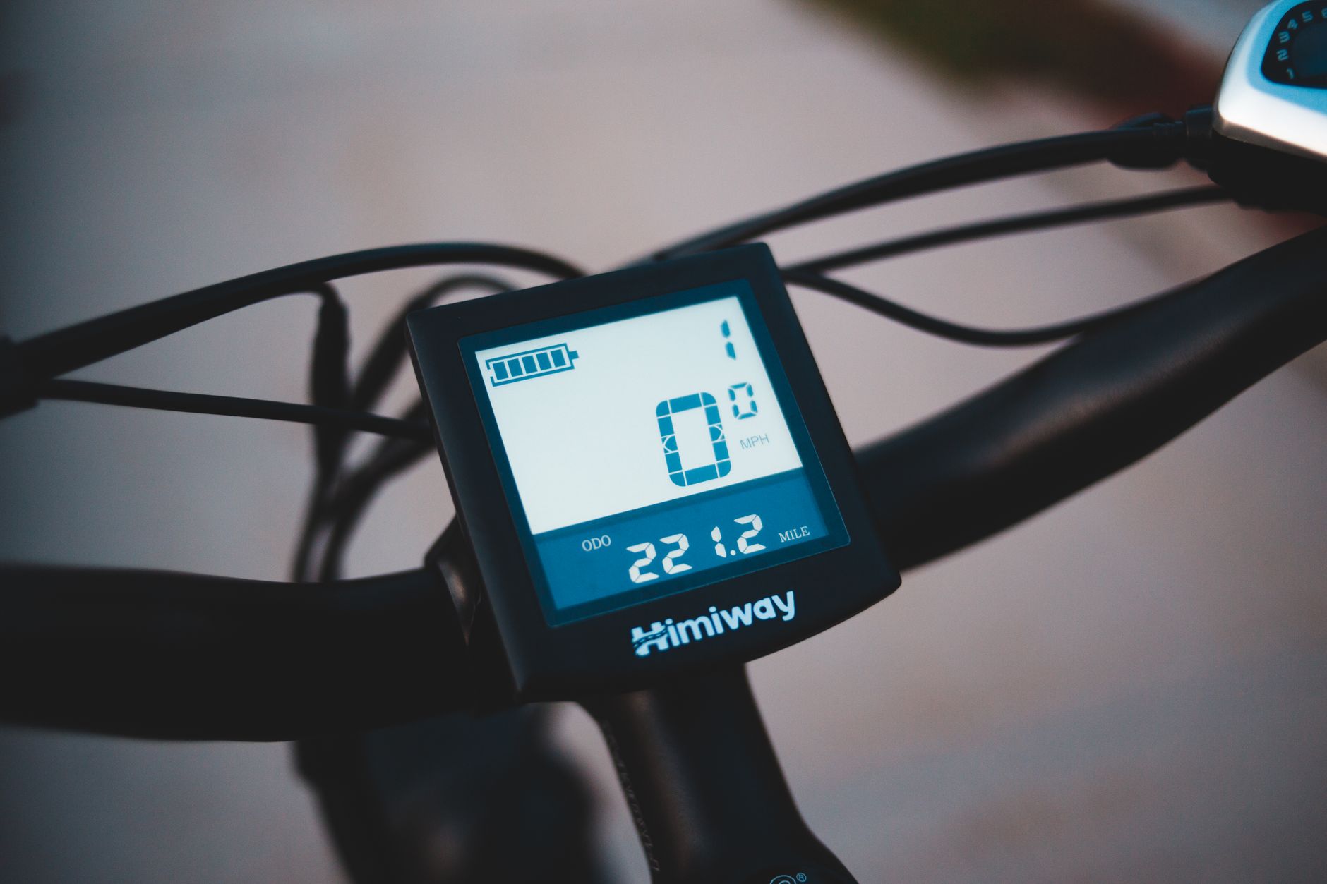 How Does Recreational Cycling at 10 mph Compare to Other Low-Intensity Activities?
