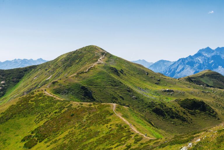 How Elevation Turns an Easy Hike Into a Vigorous Workout - Featured image