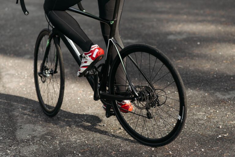 How Steady Pedaling Keeps You in the Moderate Zone - Featured image