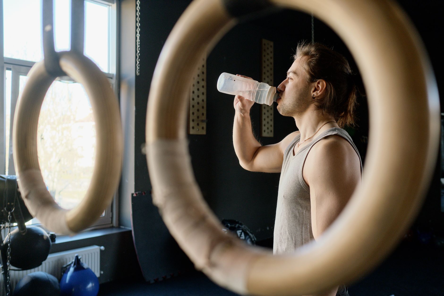 Hydration Compatibility, Weather Protection, and Failure Modes
