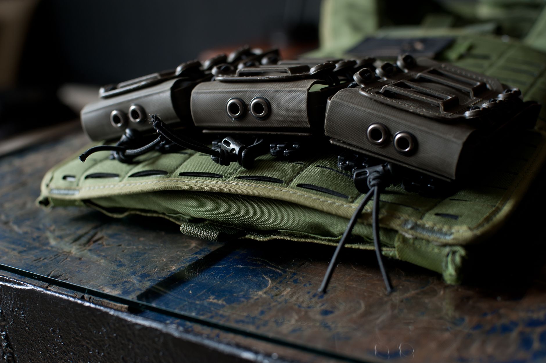 Lockable Pouches for Race Travel - Featured image