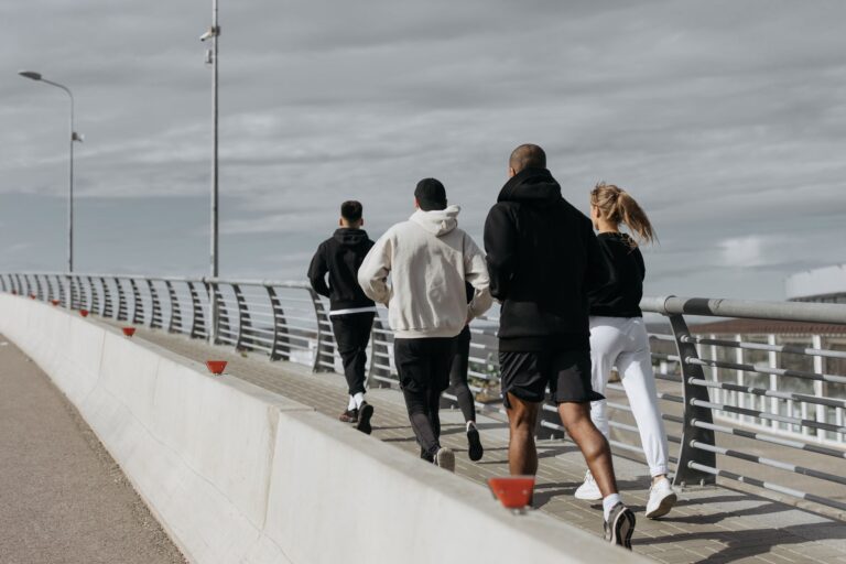 Running Strategies While Traveling - Featured image