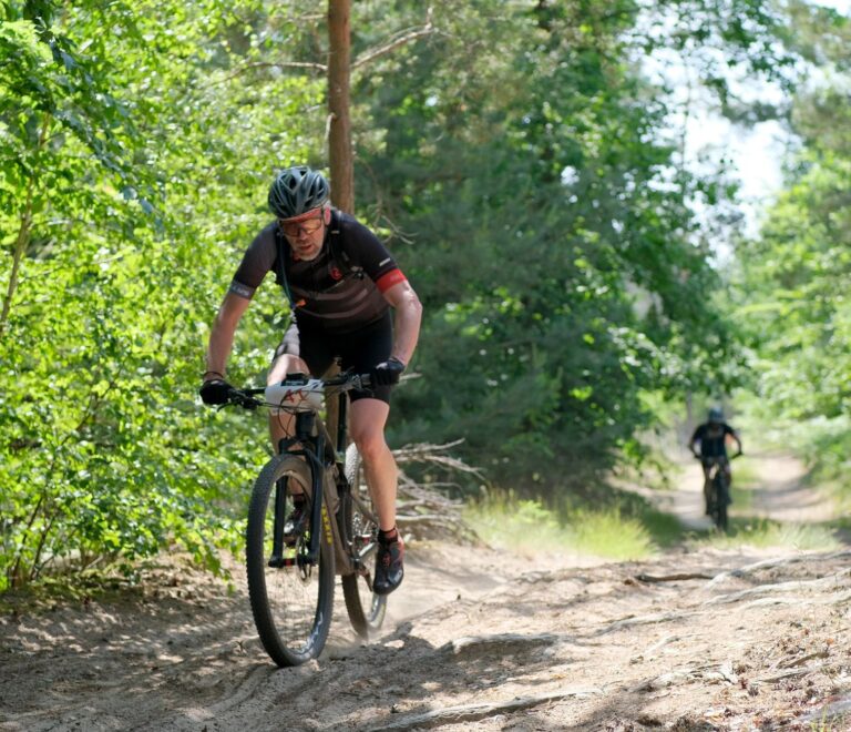 Why Cycling Is Great Cross-Training for Intensity Minutes - Featured image