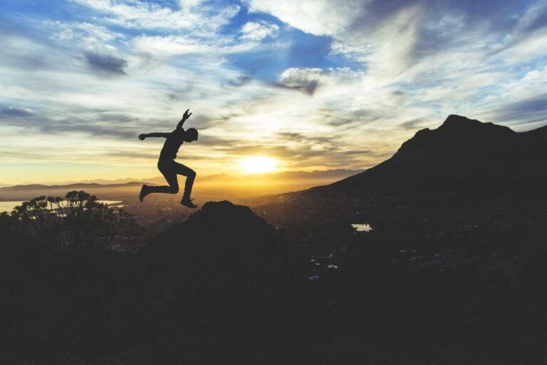 Why I Gained Confidence Losing Weight by Running Alone - Featured image