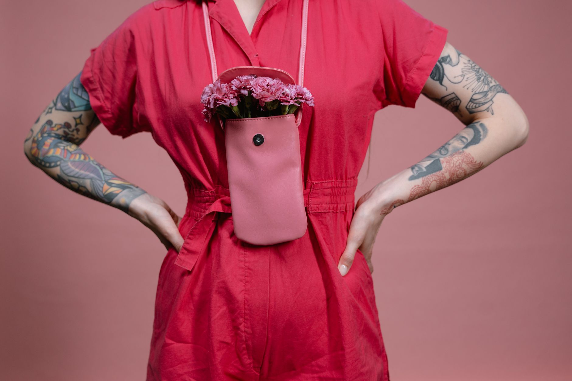 Why Lockable Pouches Matter for Race Travel