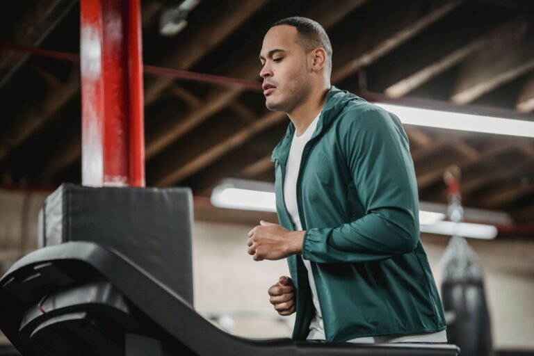 AI-Powered Treadmills Explained - Featured image