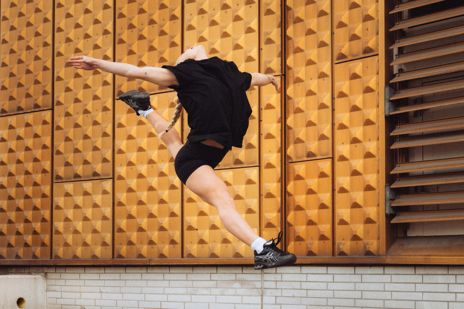 ASICS Launches Turkey Operations During Peak Growth in Jogging Activity - Featured image