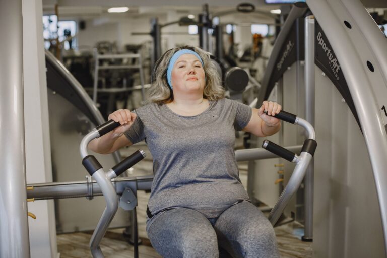 Best Cardio for Aging Knees - Featured image