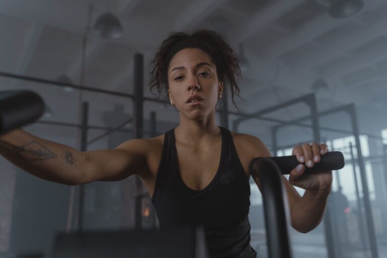 Cardio Exercises That Improve Endurance in Older Adults - Featured image
