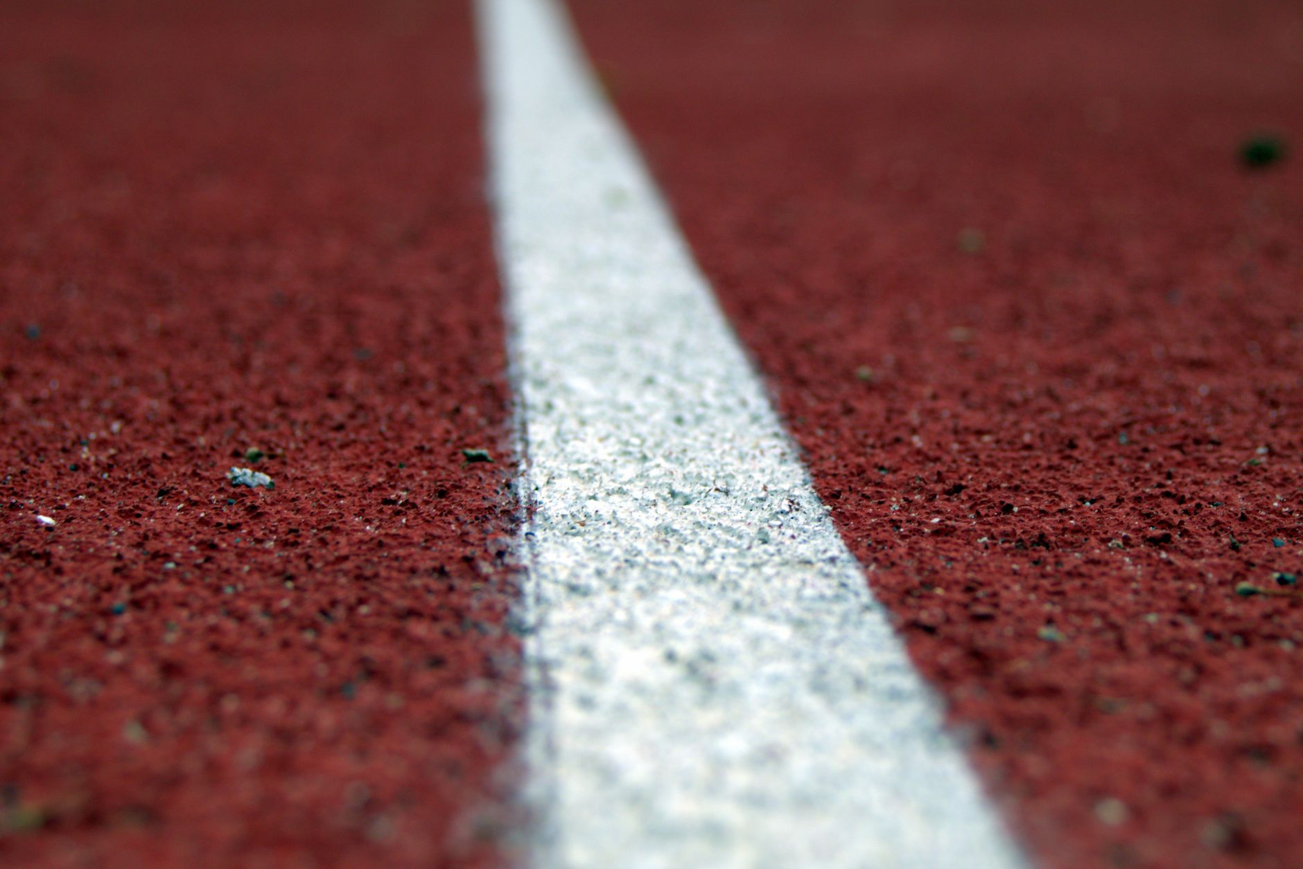 How Do Sprint Intervals Generate Intensity Minutes Compared to Steady Running?