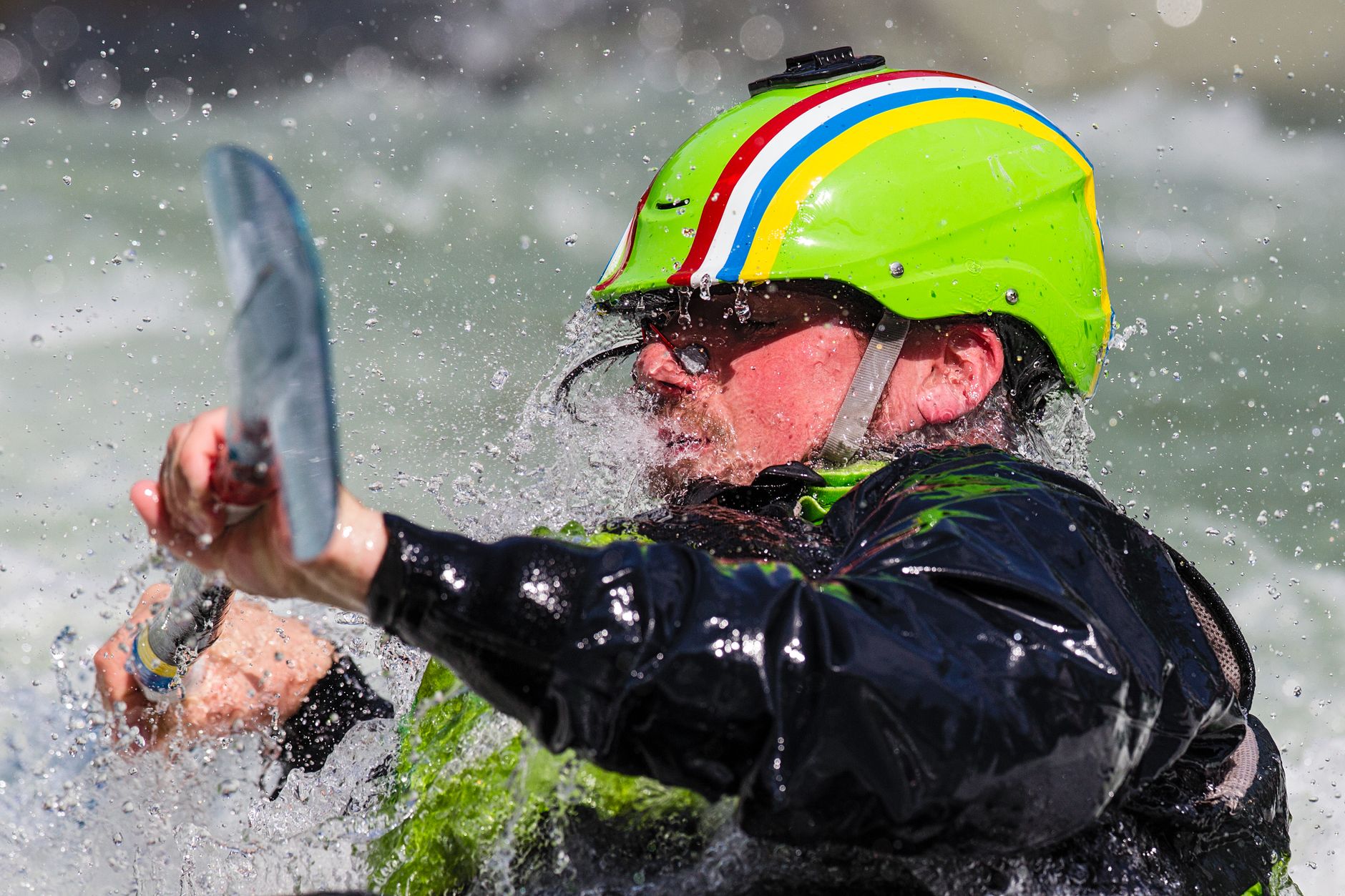 How Does Kayaking Generate Intensity Minutes on Your Fitness Tracker?
