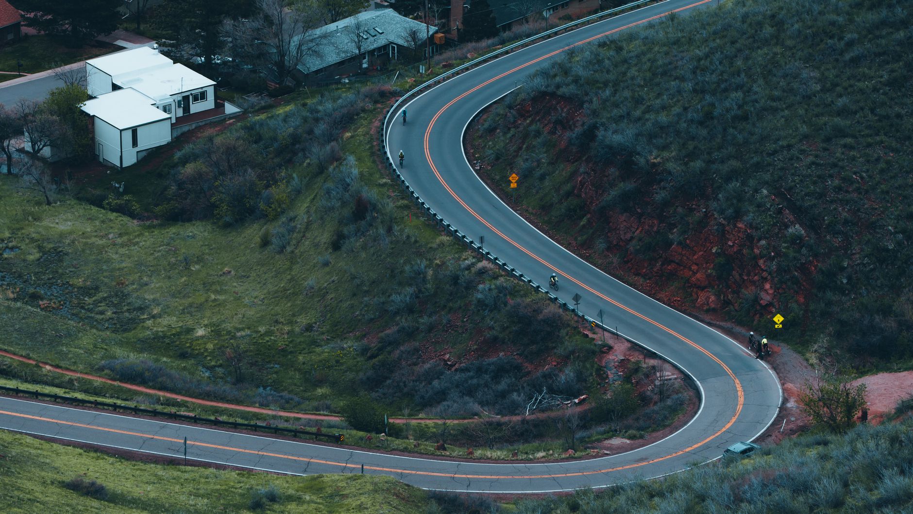 HOW HILL REPEATS BUILD CYCLING POWER AND STRENGTH