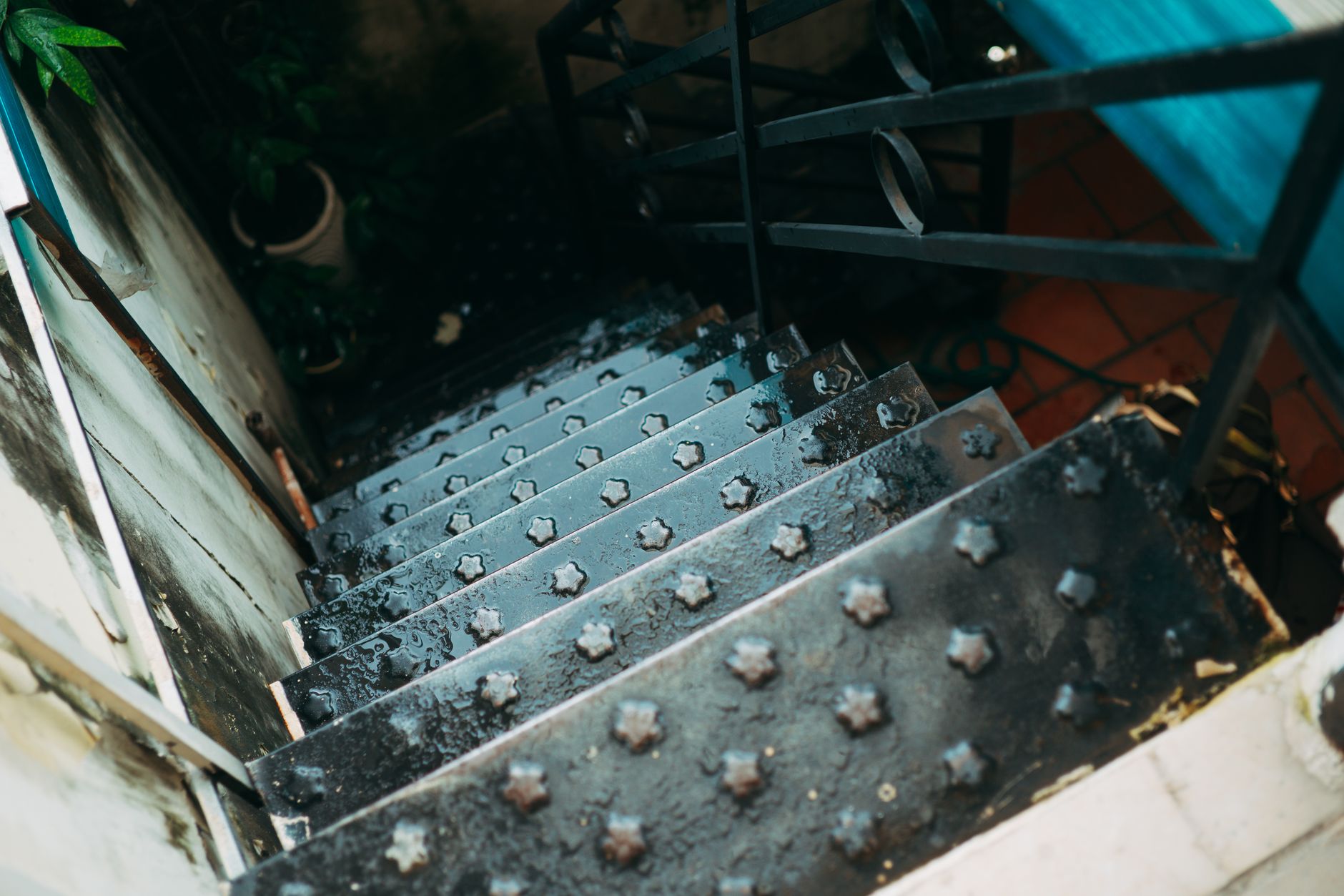 Why Stair Climbing Burns More Calories Than Flat-Ground Exercise