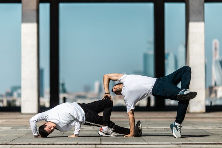 Why Does My Hip Click and Hurt After Running? - Featured image