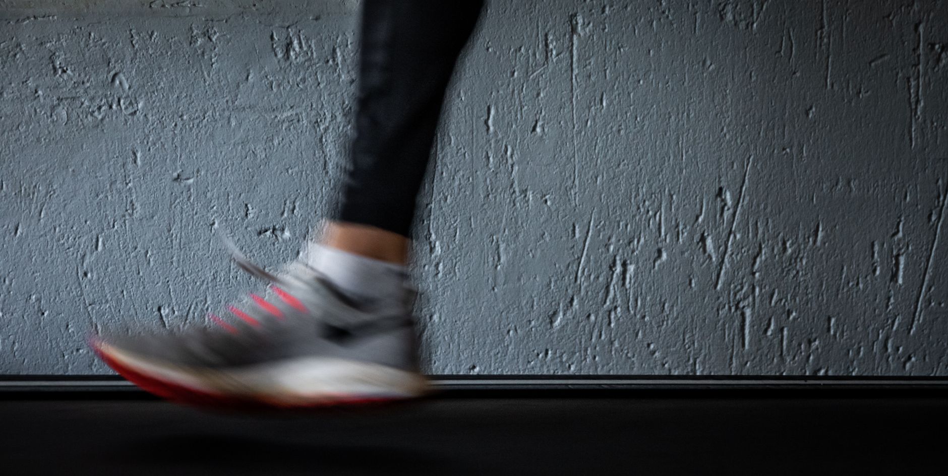 Best Treadmill Running Shoes: What Changes When Miles Move Indoors - Featured image