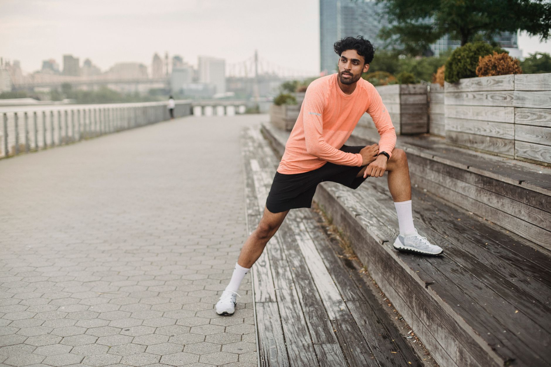 Brooks Glycerin 23 vs Asics Gel-Nimbus 28: Premium Cushion Running Trainers Compared - Featured image
