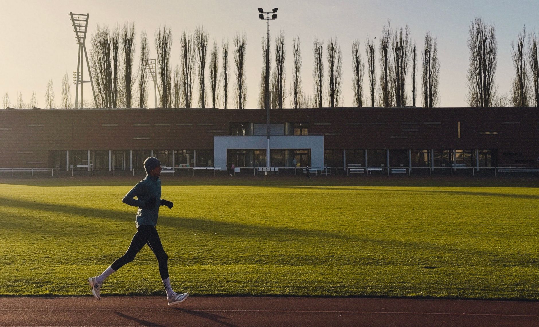 Brooks vs Saucony Running Shoe Sizes: Daily Trainer Fit Notes - Featured image