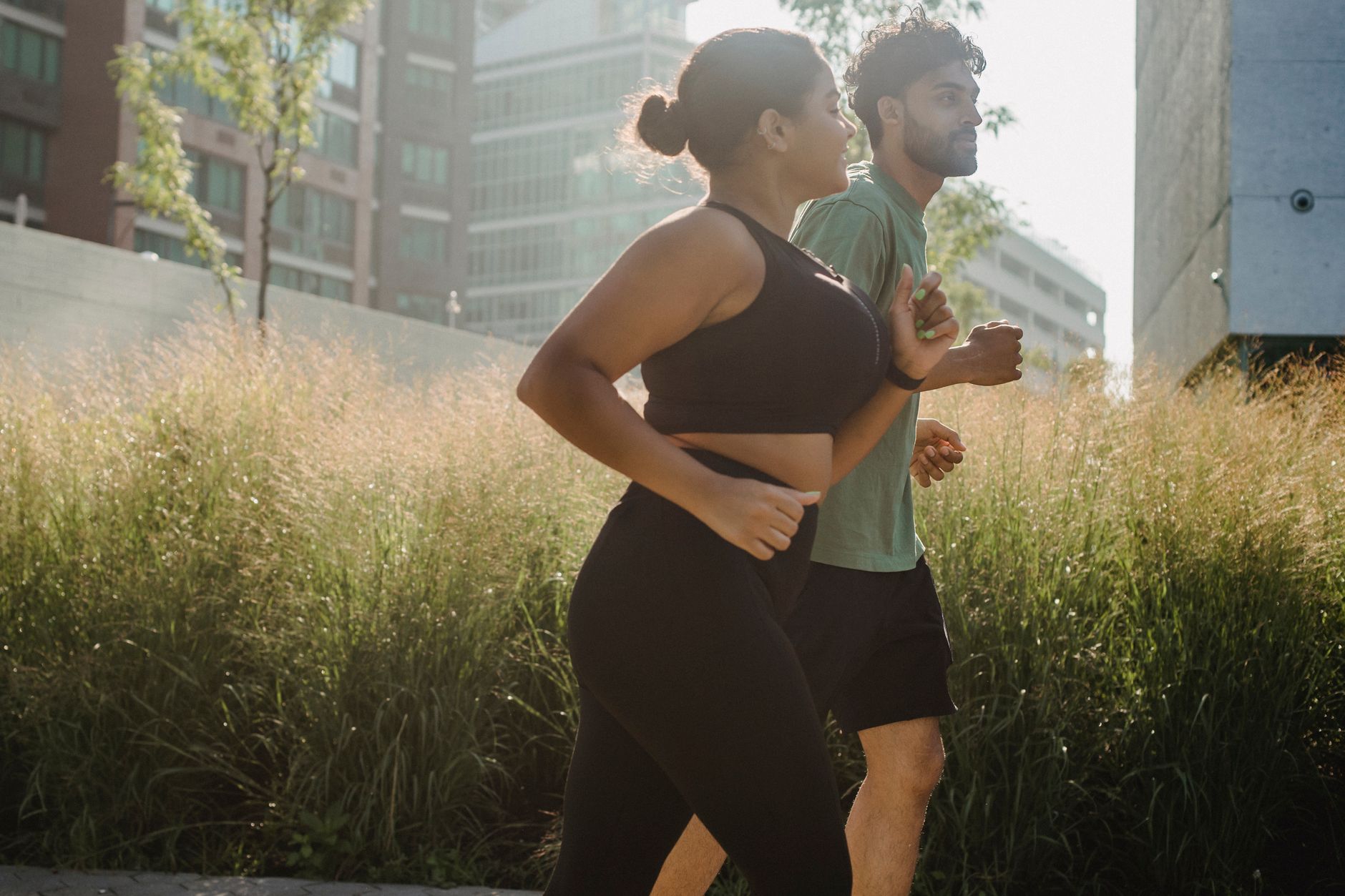 Postpartum Running FAQ: Pace, Distance, and Recovery Questions - Featured image