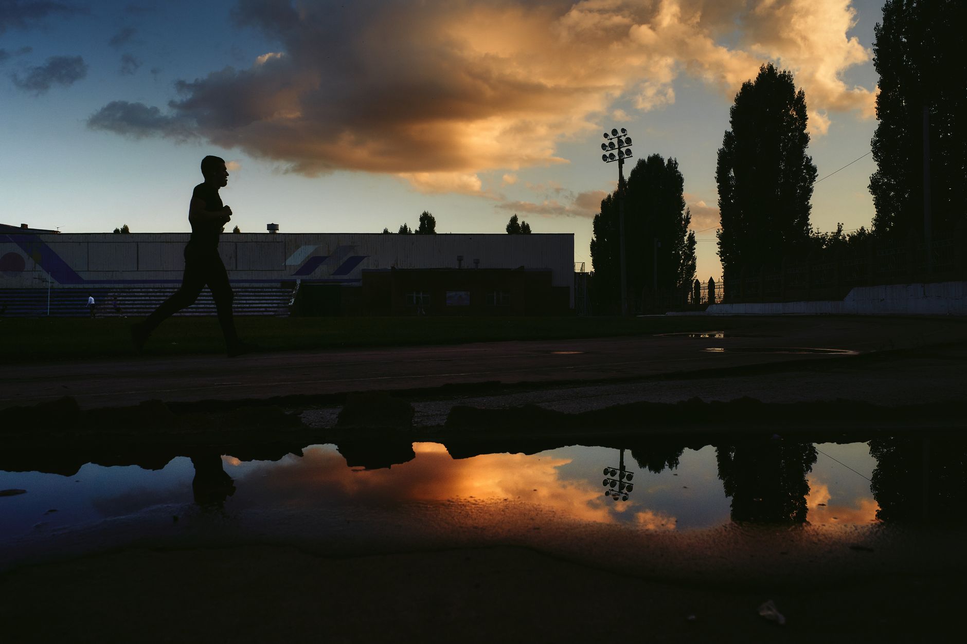 Running Reflective Gear: Visibility Features That Matter - Featured image